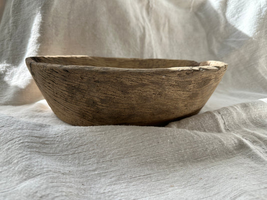 vintage oval wood bowl