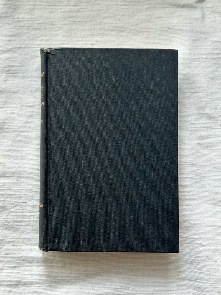 vintage amy vanderbilt's etiquette: the guide to gracious living hardcover book